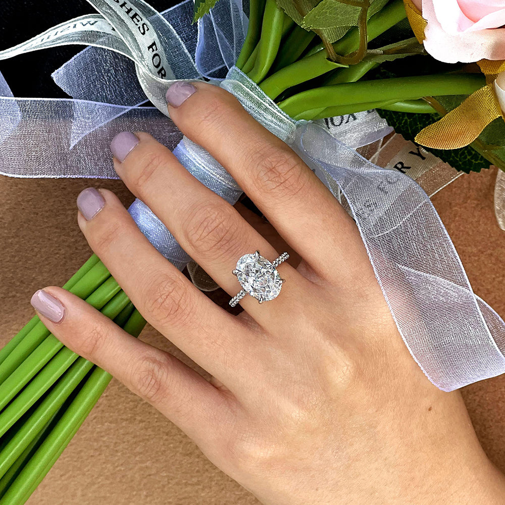 Oval Halo Moissanite Engagement Ring