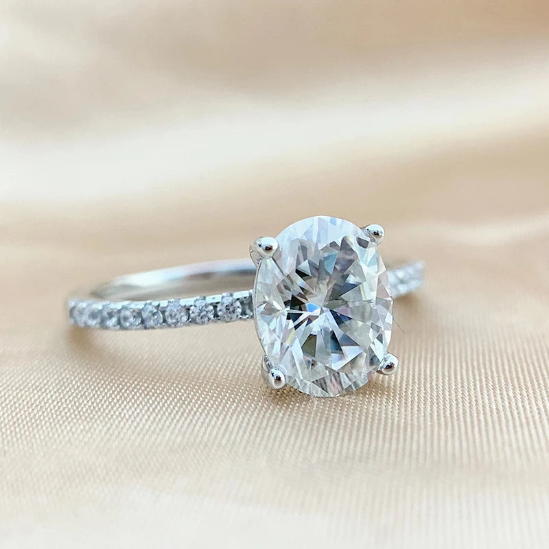 Oval Cut Moissanite Promise Ring