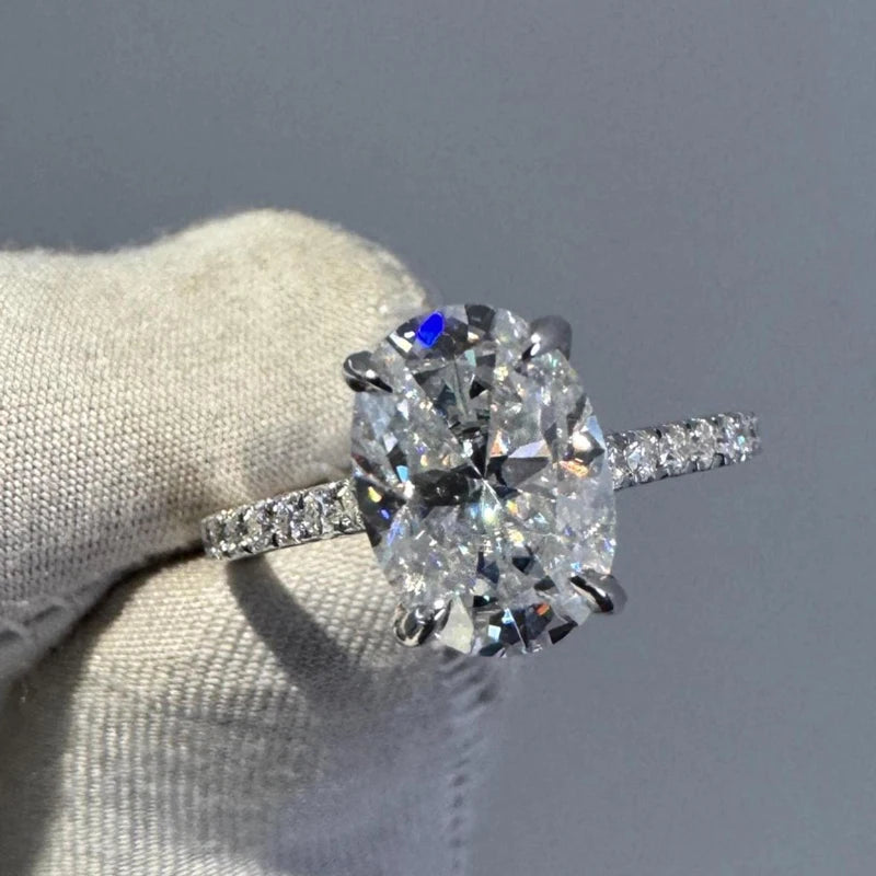 Oval Radiant Moissanite Ring