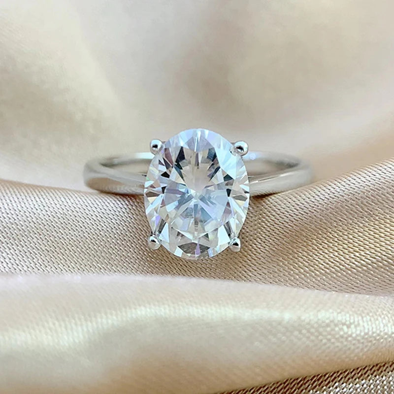 Oval Cut Moissanite Promise Ring