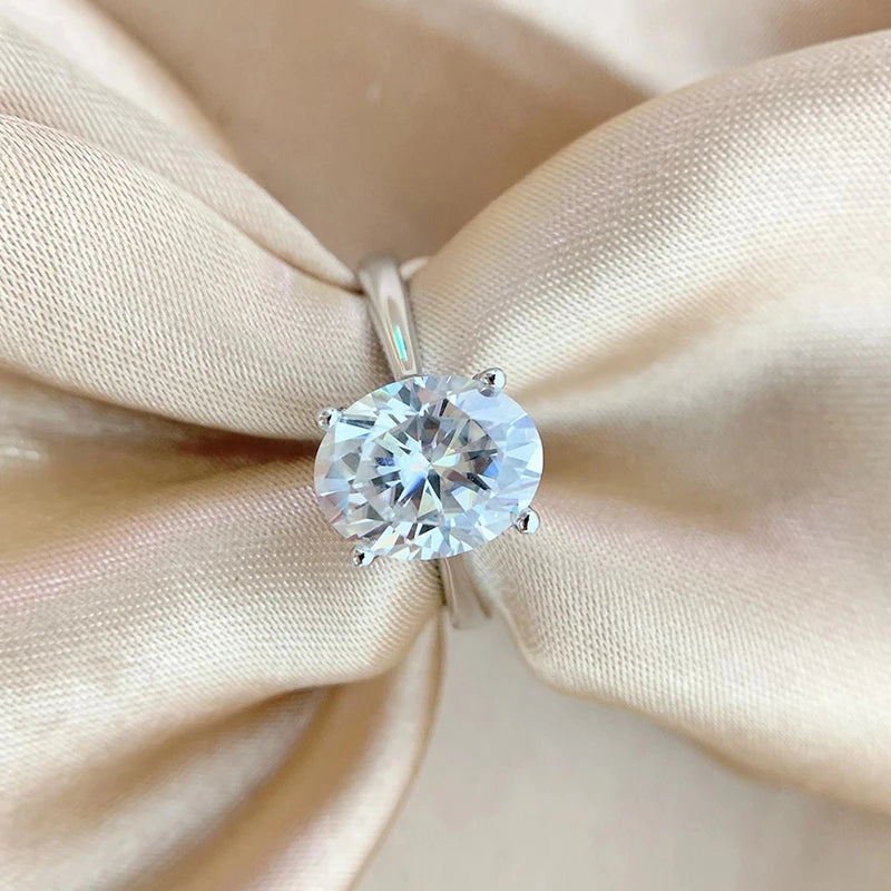 Oval Cut Moissanite Promise Ring