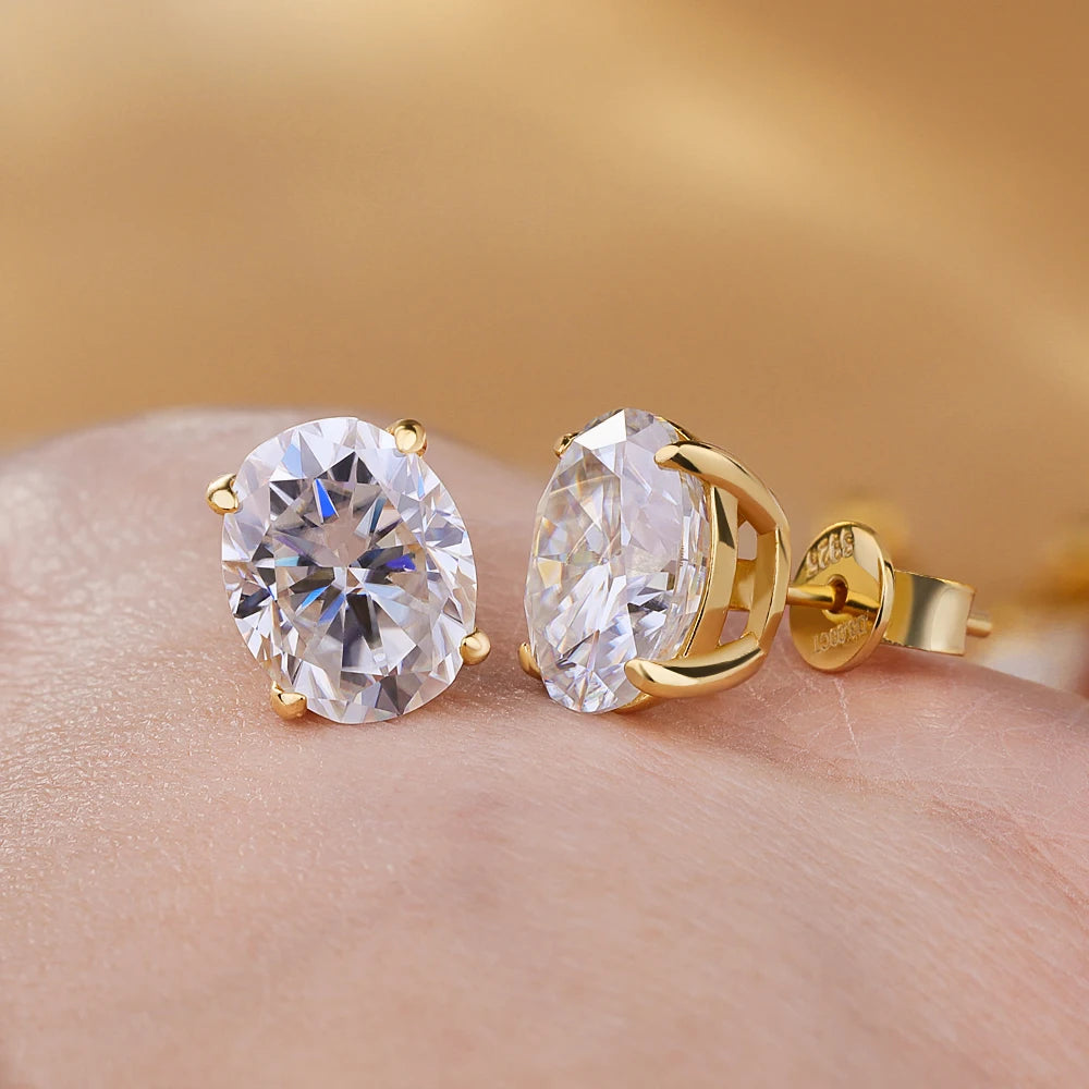 Oval Cut Moissanite Stud Earrings