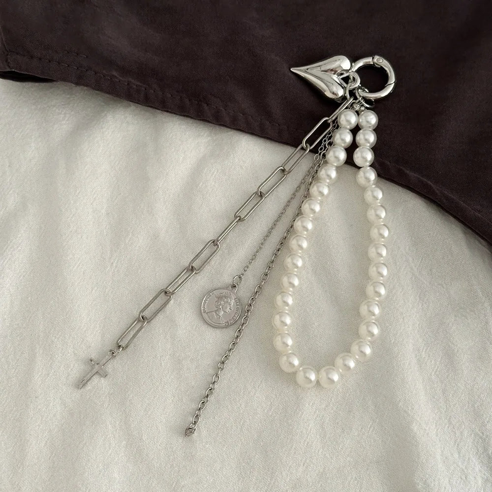 Fashion Metal Pearl Beaded Keychain Peach Heart Shape Tassel Decoration Bead Bag Chain Pendant Jewelry Bag Accessories