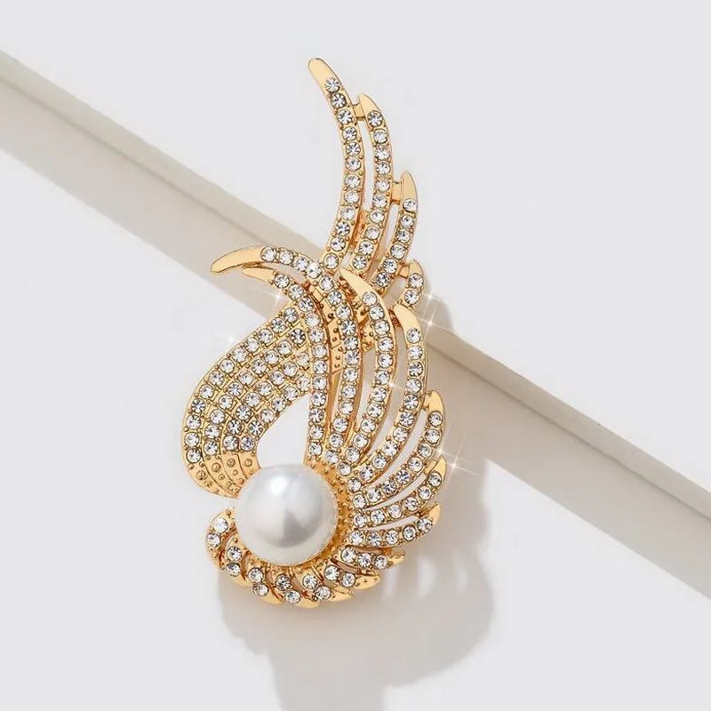 Exquisite Love Heart Brooches For Women Elegant Angel Wings Full Rhinestone Pearl Brooch Pins Sweater Cardigan Buckle Jewelry