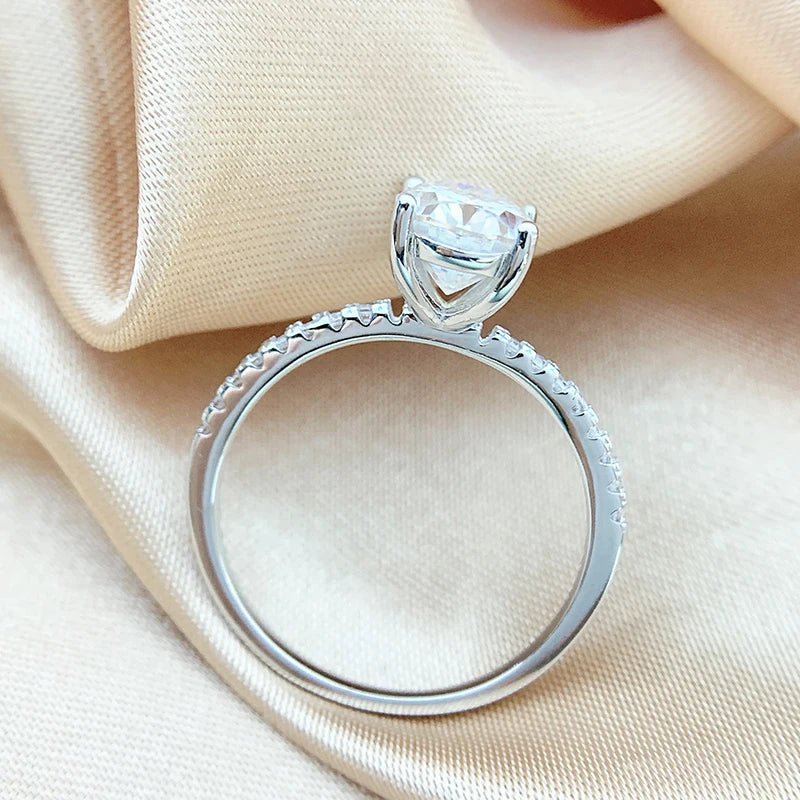 Oval Cut Moissanite Promise Ring