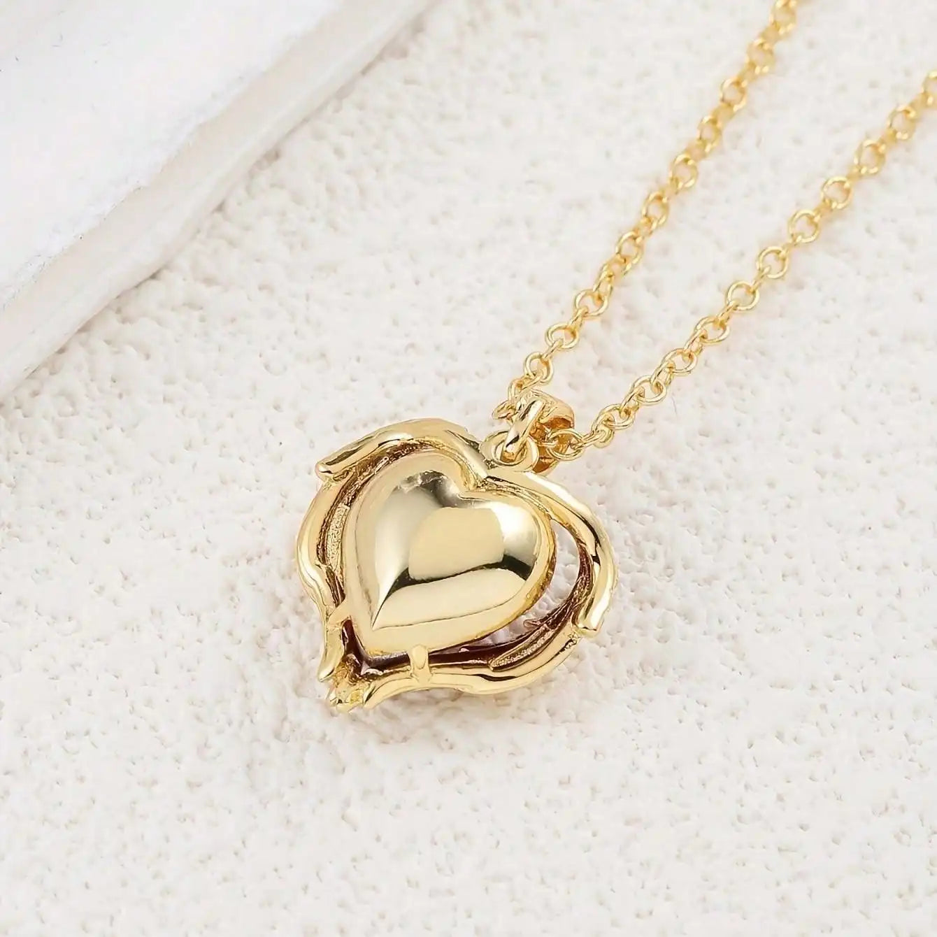 Crystal Heart Pendant Necklace| Tarnish-Free tainless Steel