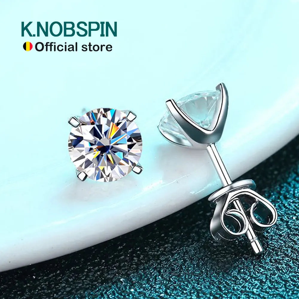 Four-Claw Moissanite Stud Earrings