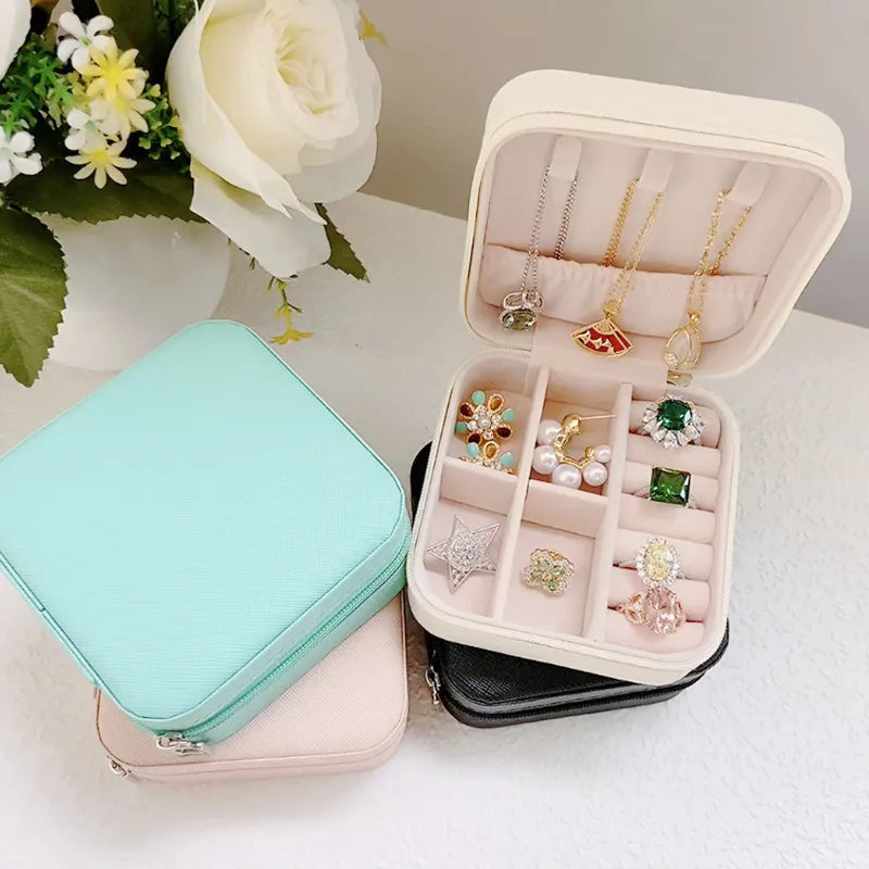 Portable double-layer buttoned jewelry storage box necklace watch, earring ring jewelry