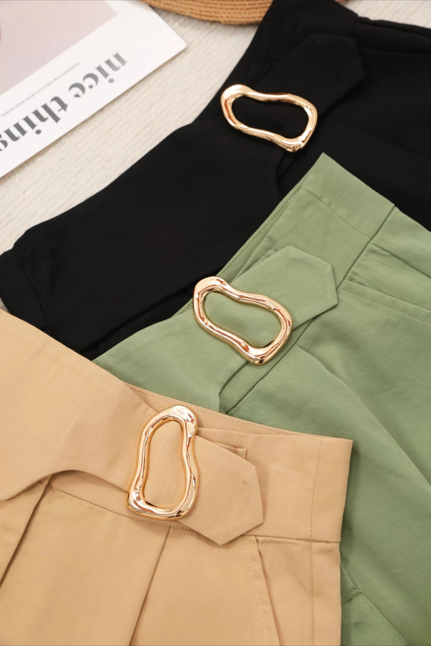 Trendy Irregular Big Circle Brooches for Women Men Gold Plated Silver Color Metal Lapel Pins Geometric Jewelry Gifts