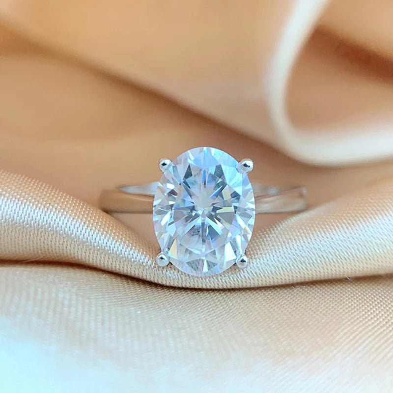 Oval Cut Moissanite Promise Ring