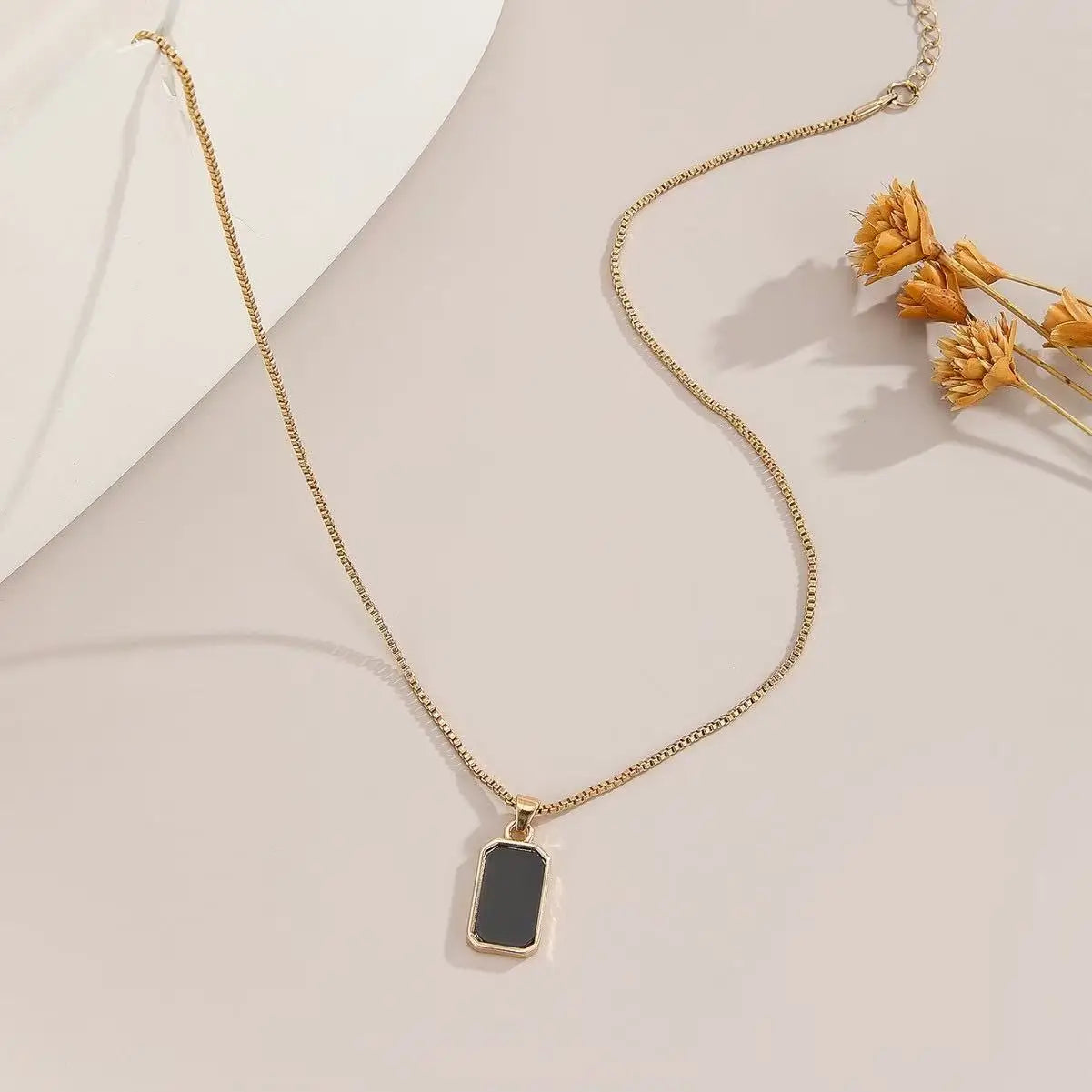1PCS Fashionable And Simple Rectangular Shape. Bachelor's Hat Sunflower Smiling Face Women's Necklace Pendant. Exquisite Aifts F